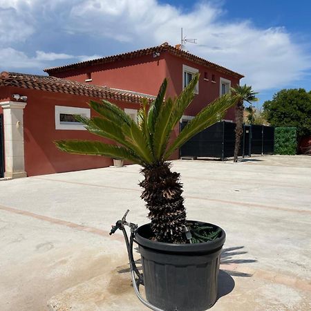 Aparthotel La Casa Bella à Gignac-la-Nerthe Extérieur photo