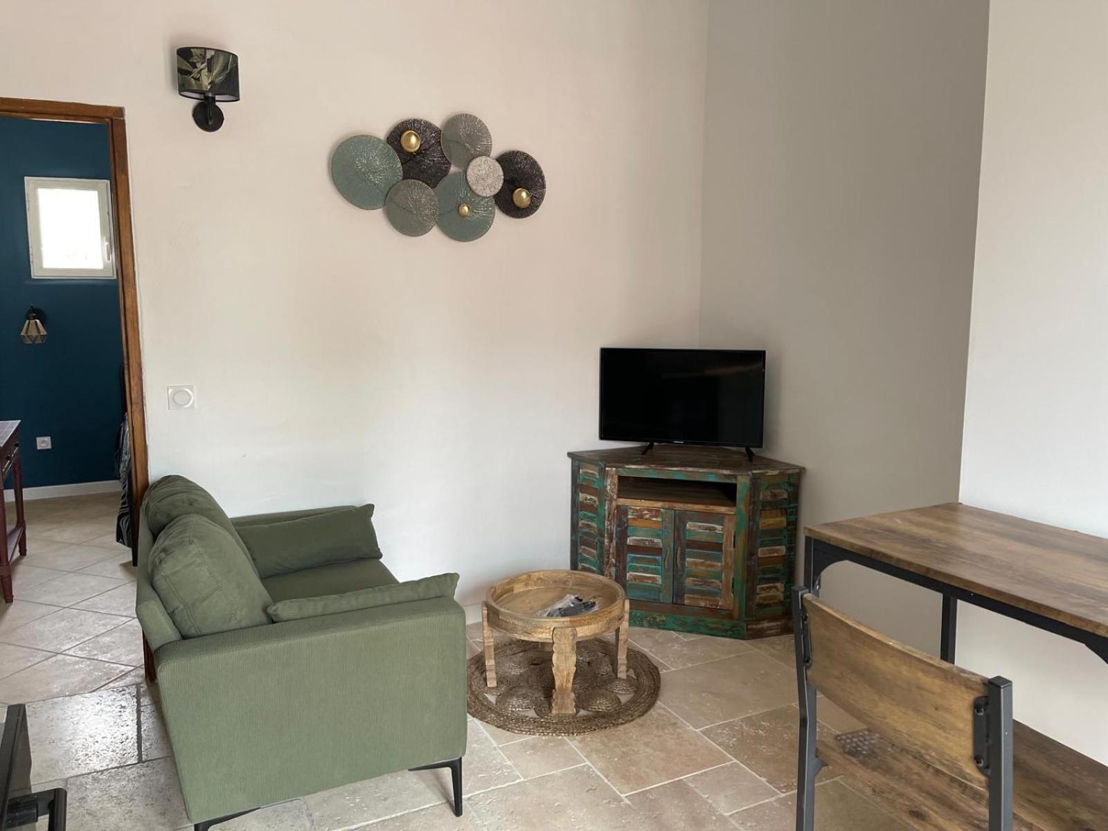 Aparthotel La Casa Bella à Gignac-la-Nerthe Extérieur photo