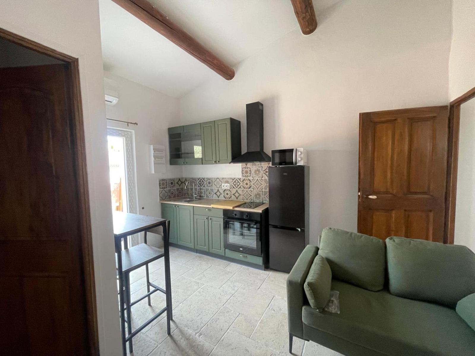 Aparthotel La Casa Bella à Gignac-la-Nerthe Extérieur photo