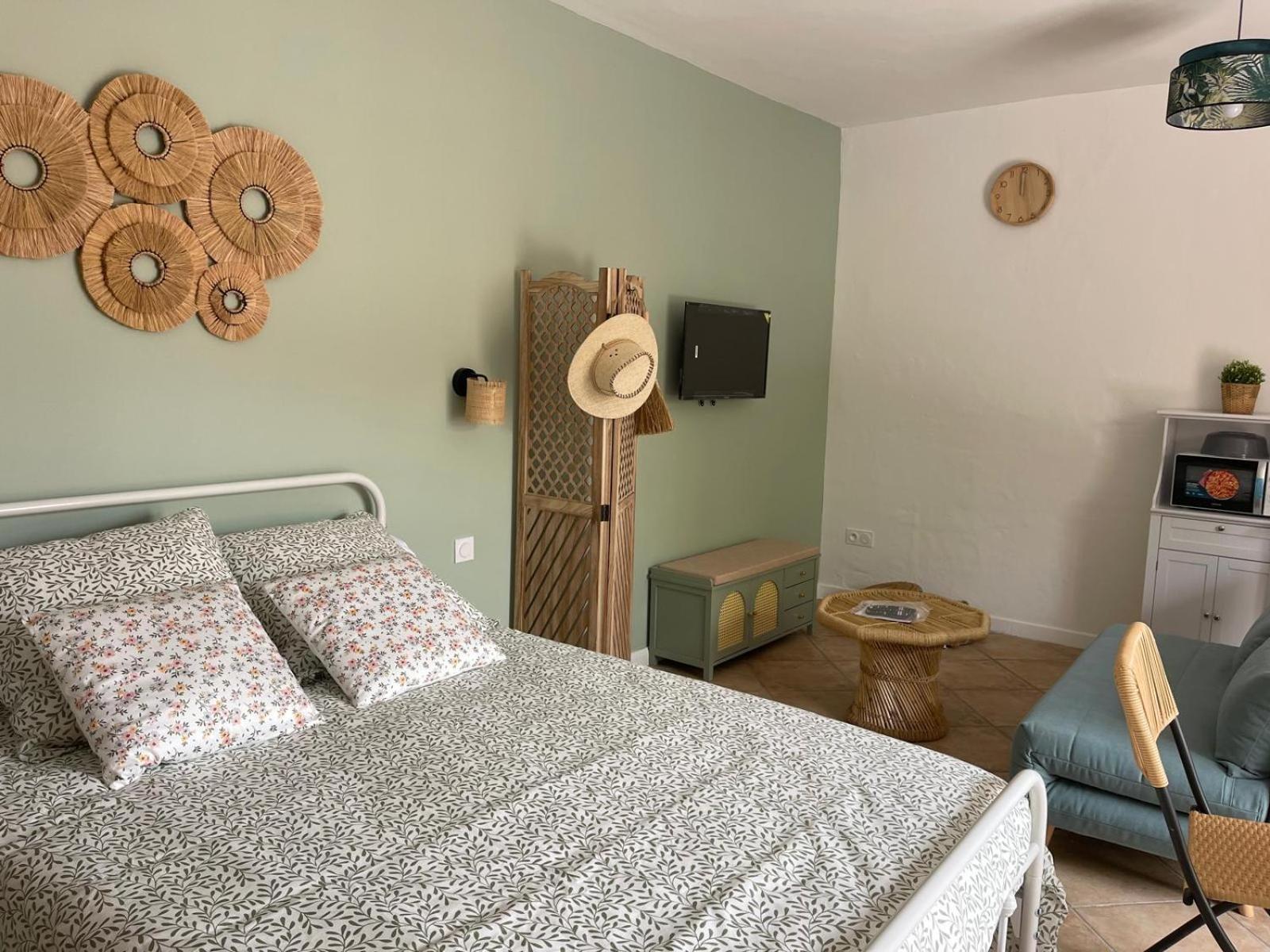 Aparthotel La Casa Bella à Gignac-la-Nerthe Extérieur photo