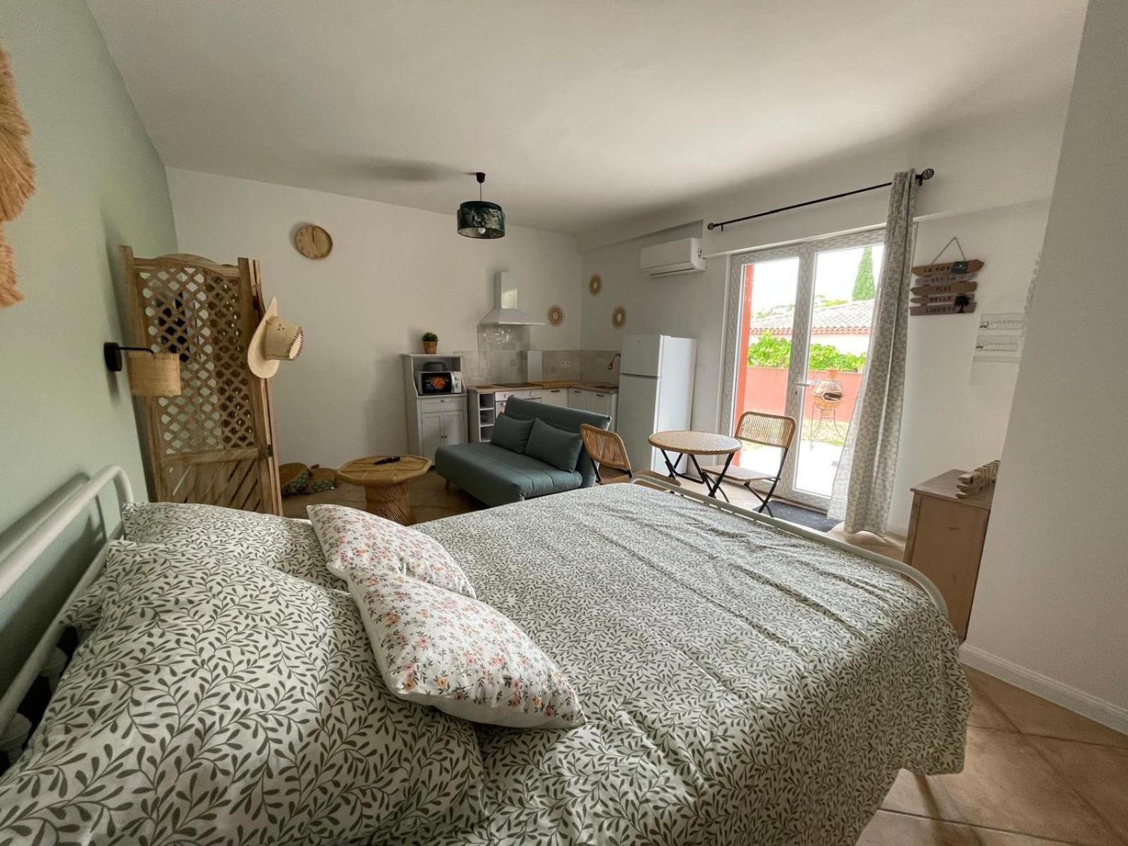 Aparthotel La Casa Bella à Gignac-la-Nerthe Extérieur photo