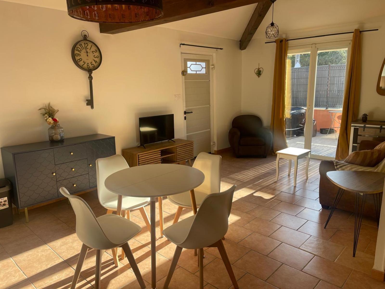 Aparthotel La Casa Bella à Gignac-la-Nerthe Extérieur photo